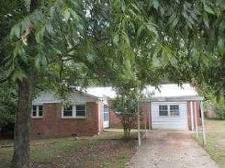 Foreclosed Home - 330 Airport Rd, 30605