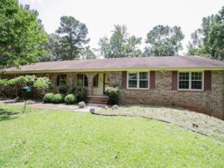 Foreclosed Home - 305 CRESTWOOD DR, 30605