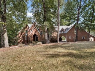 Foreclosed Home - 755 RIVERBEND PKWY, 30605