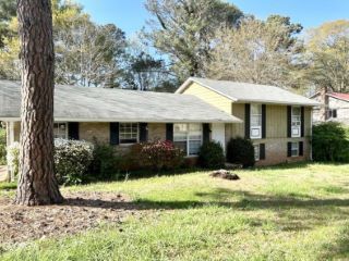 Foreclosed Home - 270 LAVENDER RD, 30606
