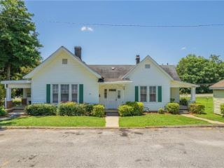 Foreclosed Home - 170 OLD COMMERCE ROAD EXT, 30607