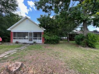 Foreclosed Home - 370 CLEVELAND ST, 30635