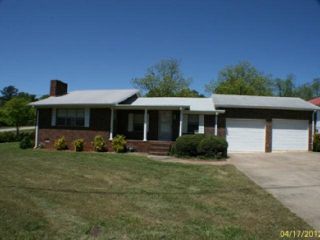 Foreclosed Home - 94 JOHNNY ST, 30643