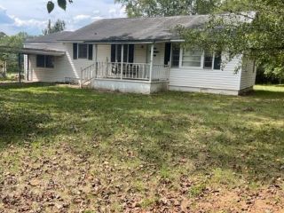 Foreclosed Home - 7191 NOWHERE RD, 30646