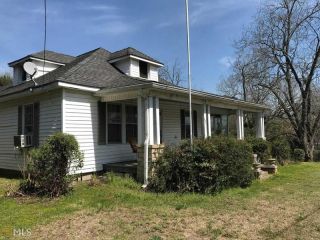 Foreclosed Home - 246 W Main Street, 30648