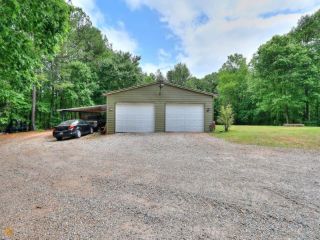 Foreclosed Home - 1060 INDIAN CREEK TRL, 30650