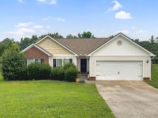Foreclosed Home - 203 LUCAS WAY, 30666