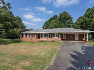 Foreclosed Home - 1680 HOG MOUNTAIN RD, 30677