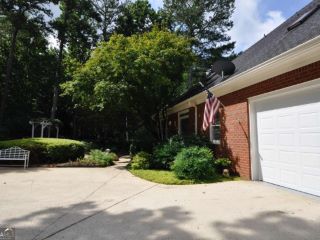 Foreclosed Home - 1020 SAINT ANDREWS DR, 30677