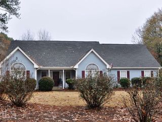 Foreclosed Home - 17 SWEET APPLE LN, 30680
