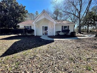 Foreclosed Home - 1665 HARDIGREE RD, 30680