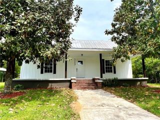 Foreclosed Home - 5247 ROLAND HAYES PKWY SW, 30701