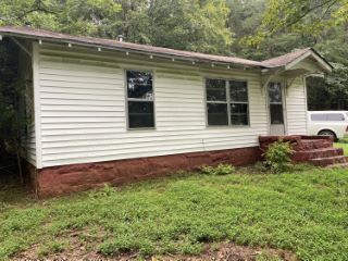 Foreclosed Home - 3865 W COVE RD, 30707