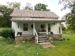 Foreclosed Home - 4131 KEITH VALLEY RD, 30710