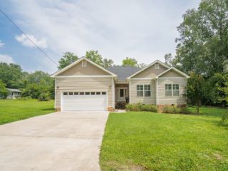 Foreclosed Home - 221 TANGLEWOOD DR NE, 30721