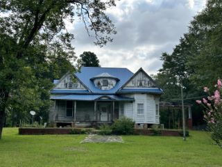 Foreclosed Home - 305 CENTER ST, 30833