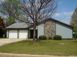 Foreclosed Home - 110 FOXWOOD CIR, 31005