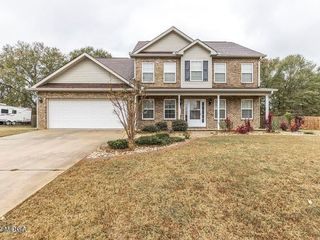 Foreclosed Home - 112 OLDE HICKORY CIR, 31005