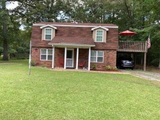 Foreclosed Home - 1074 N LAKE DR, 31027