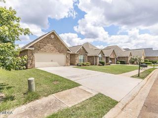 Foreclosed Home - 515 EAGLE SPRINGS DR, 31028