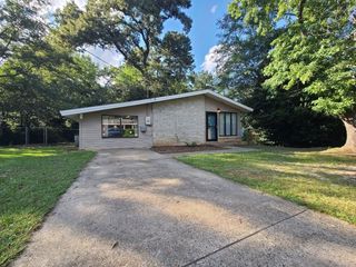 Foreclosed Home - 217 MASON DR, 31028