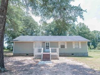 Foreclosed Home - 22 WATERFORD WAY, 31036
