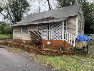 Foreclosed Home - 36 GROVE DR, 31044