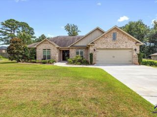 Foreclosed Home - 1027 THISTLEWOOD DR, 31047