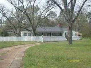Foreclosed Home - 815 N DOOLY ST, 31063