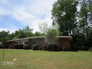 Foreclosed Home - 437 ORCHARD LN, 31082