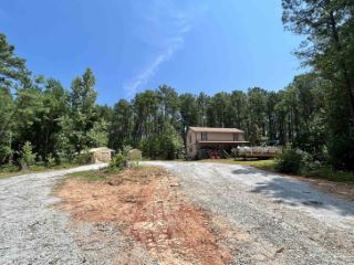 Foreclosed Home - 92 MARBEN FARM RD, 31085