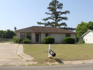 Foreclosed Home - 206 OXFORD LN, 31088