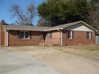 Foreclosed Home - 111 HENRY ST, 31088