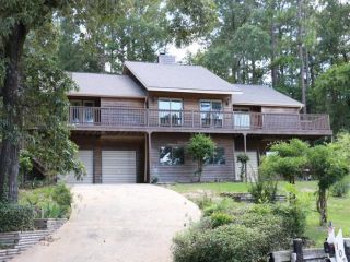 Foreclosed Home - 105 Breeze Point Trl, 31088