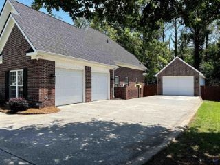 Foreclosed Home - 105 ESTATES WAY, 31088