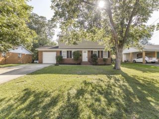 Foreclosed Home - 113 WINDSOR DR, 31088