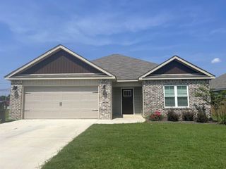Foreclosed Home - 139 HUGHES DR, 31093