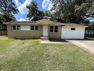 Foreclosed Home - 109 RAVENWOOD WAY, 31093