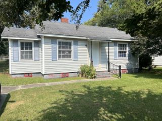 Foreclosed Home - 721 MCARTHUR BLVD, 31093