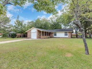 Foreclosed Home - 115 BARNESDALE DR, 31093