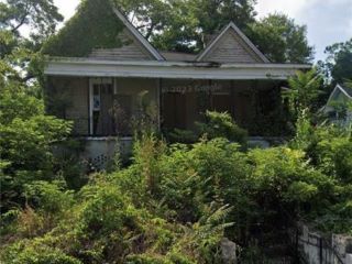 Foreclosed Home - List 100700305