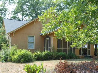 Foreclosed Home - 1307 HILLYER AVE, 31204