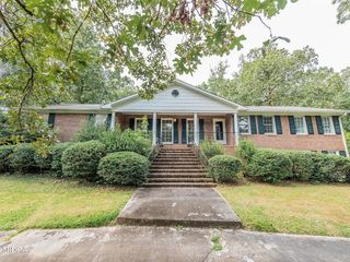 Foreclosed Home - 2950 CASTLEWOODS DR, 31204