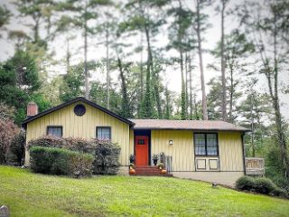 Foreclosed Home - 540 PINECREST RD, 31204