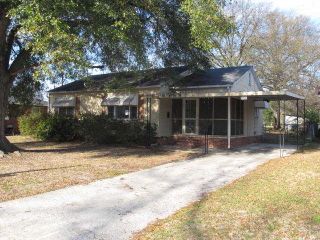 Foreclosed Home - 839 BEDINGFIELD AVE, 31206