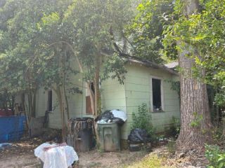 Foreclosed Home - 742 VILLA ESTA AVE, 31206