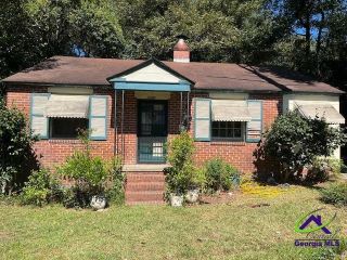 Foreclosed Home - 1341 PEAVY DR, 31206