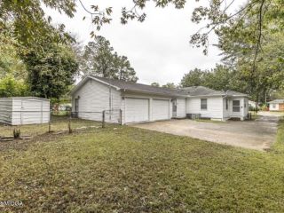 Foreclosed Home - 4064 EMORY DR, 31206