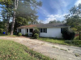 Foreclosed Home - 819 WIMBISH RD, 31210