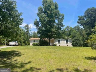 Foreclosed Home - 122 SOUTH DR, 31211